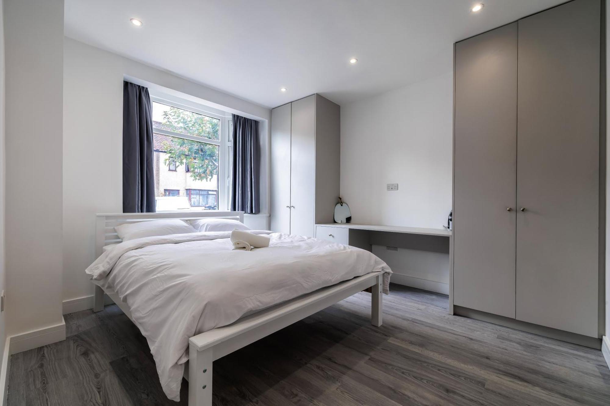 Modern Home With Driveway Parking For 2 Vehicles, Near Tottenham Hotspur Stadium, White Hart Lane Train Station Londyn Zewnętrze zdjęcie