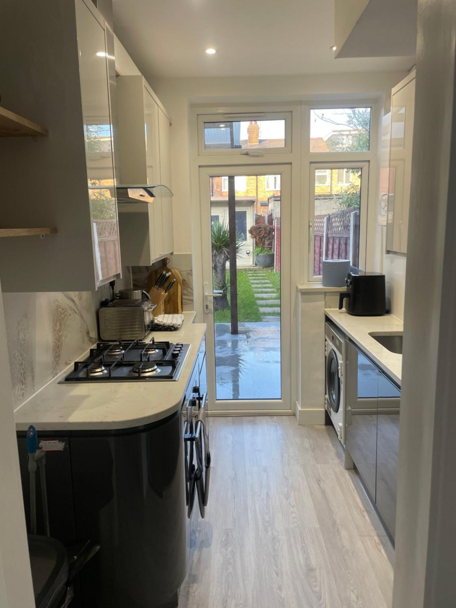 Modern Home With Driveway Parking For 2 Vehicles, Near Tottenham Hotspur Stadium, White Hart Lane Train Station Londyn Zewnętrze zdjęcie